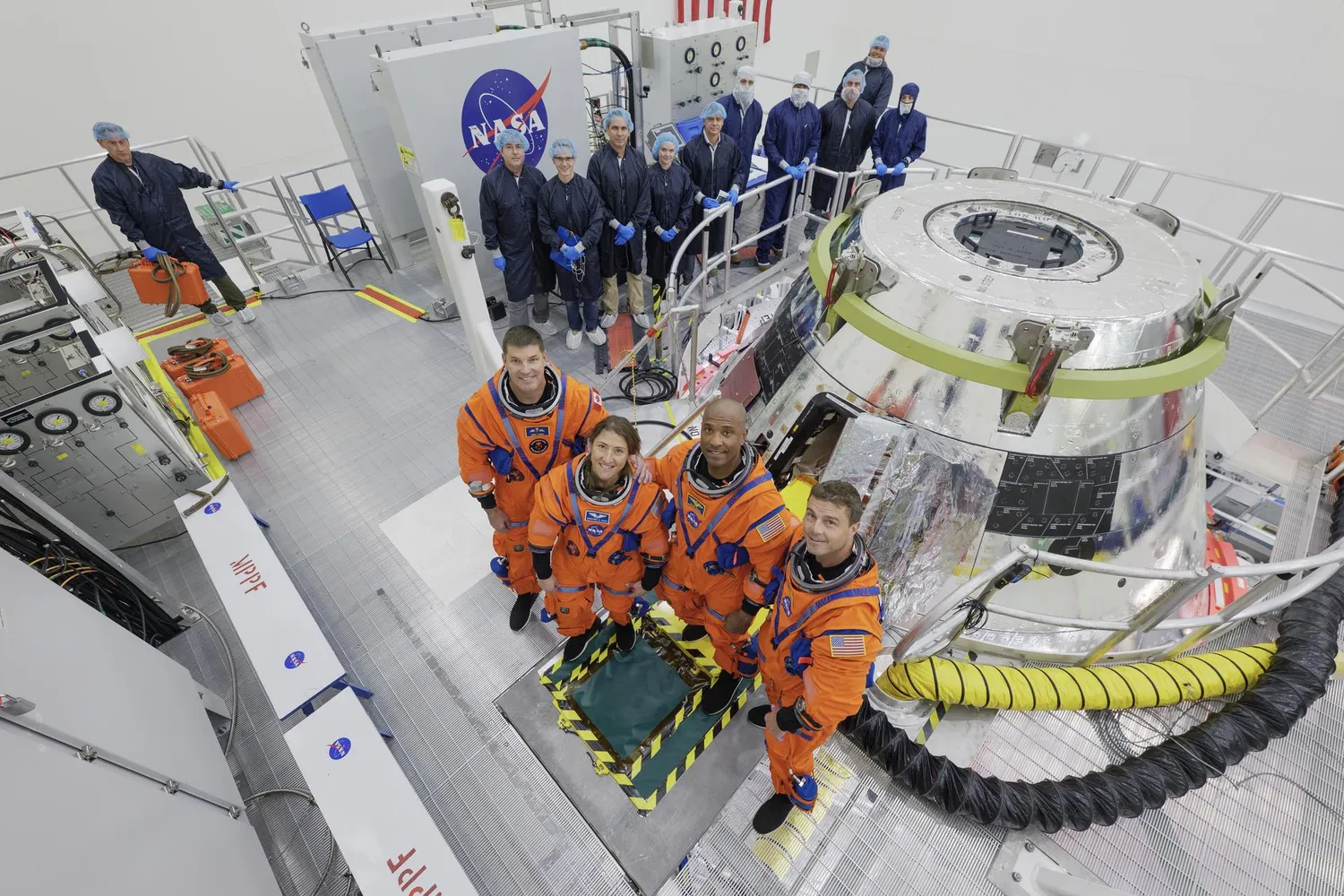 how-astronauts-train-for-artemis-ii-mission